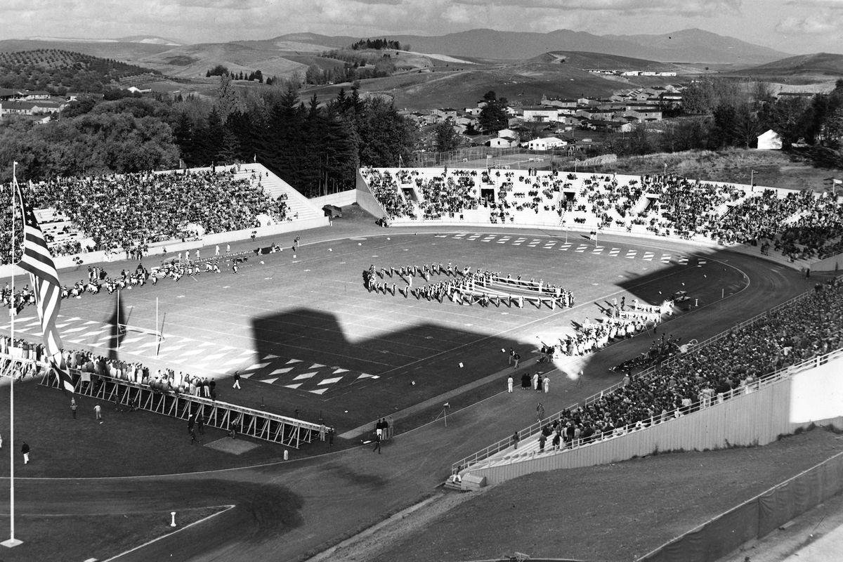 November 1952: Rogers Field in Pullman, rebuilt as Martin Stadium in the (PHOTO ARCHIVE)