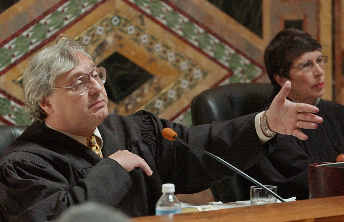 Prominent appeals court Judge Alex Kozinski accused of sexual