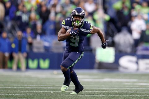 Seahawks have dangerous 1-2 punch at running back