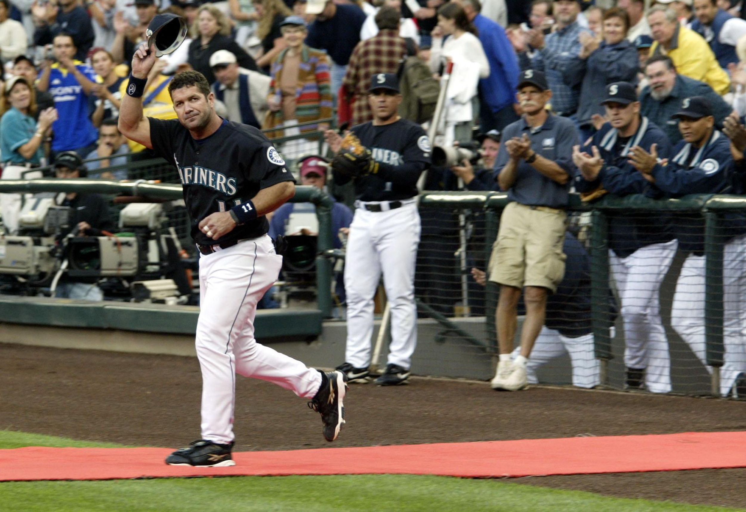 Ahead in the count: M's Edgar Martinez inching closer to Hall