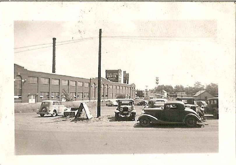 Inland Empire Paper Co. at it's present location in Millwood circa the 1940's.  (Photo courtesy the Spokane Valley Heritage Museum)