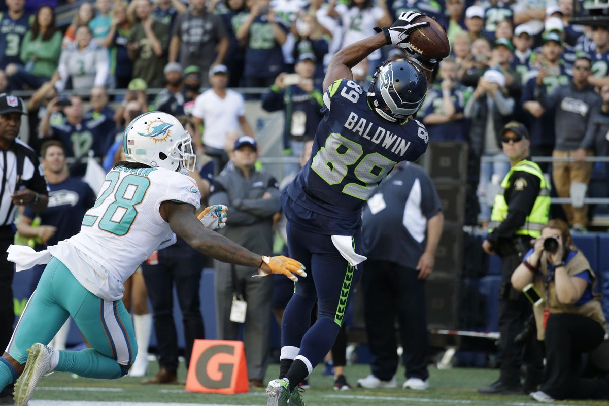 DOUG BALDWIN Seahawks wide receiver scores a TD against the