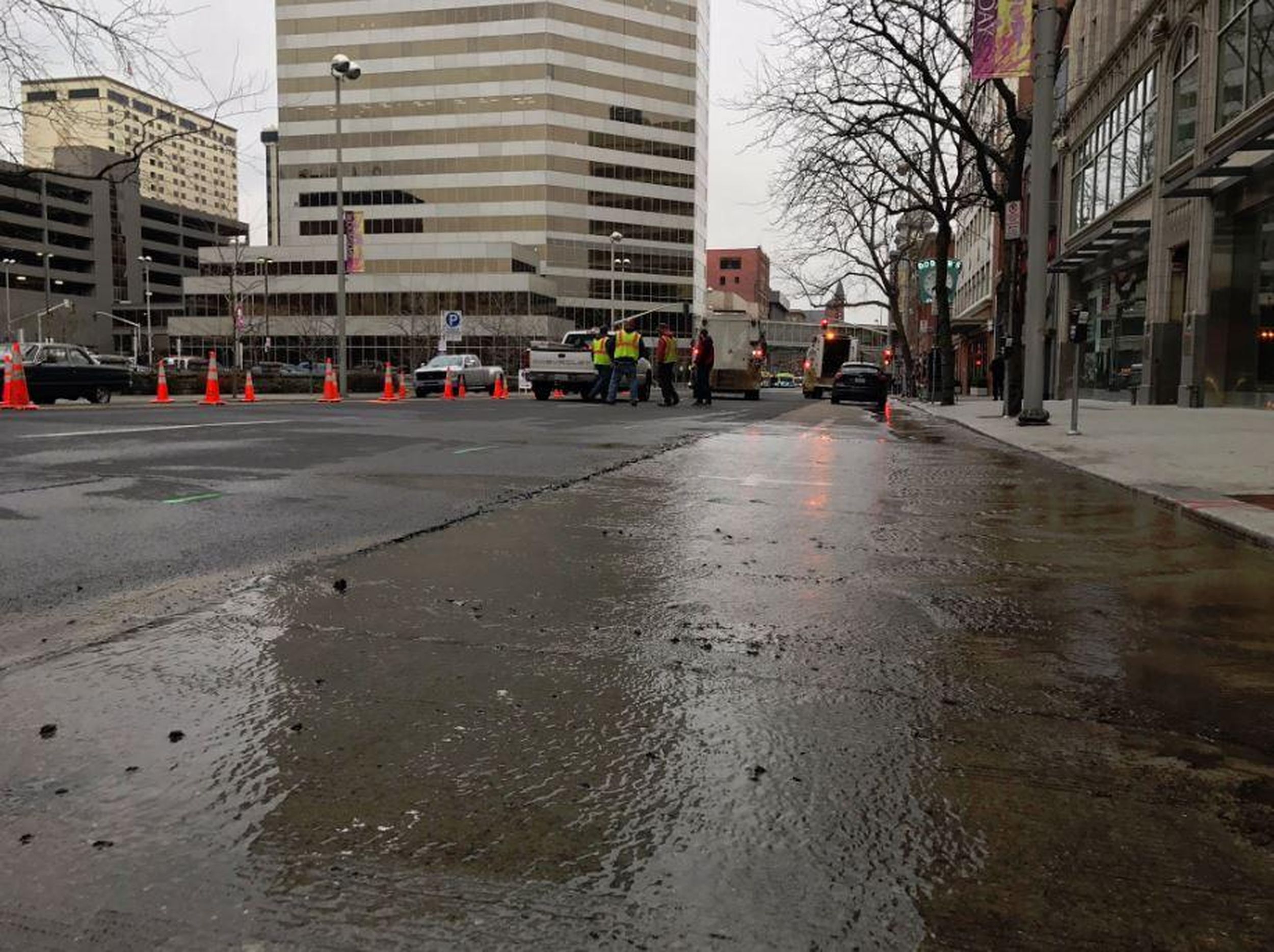 Downtown Spokane water main bursts along Riverside Avenue | The ...