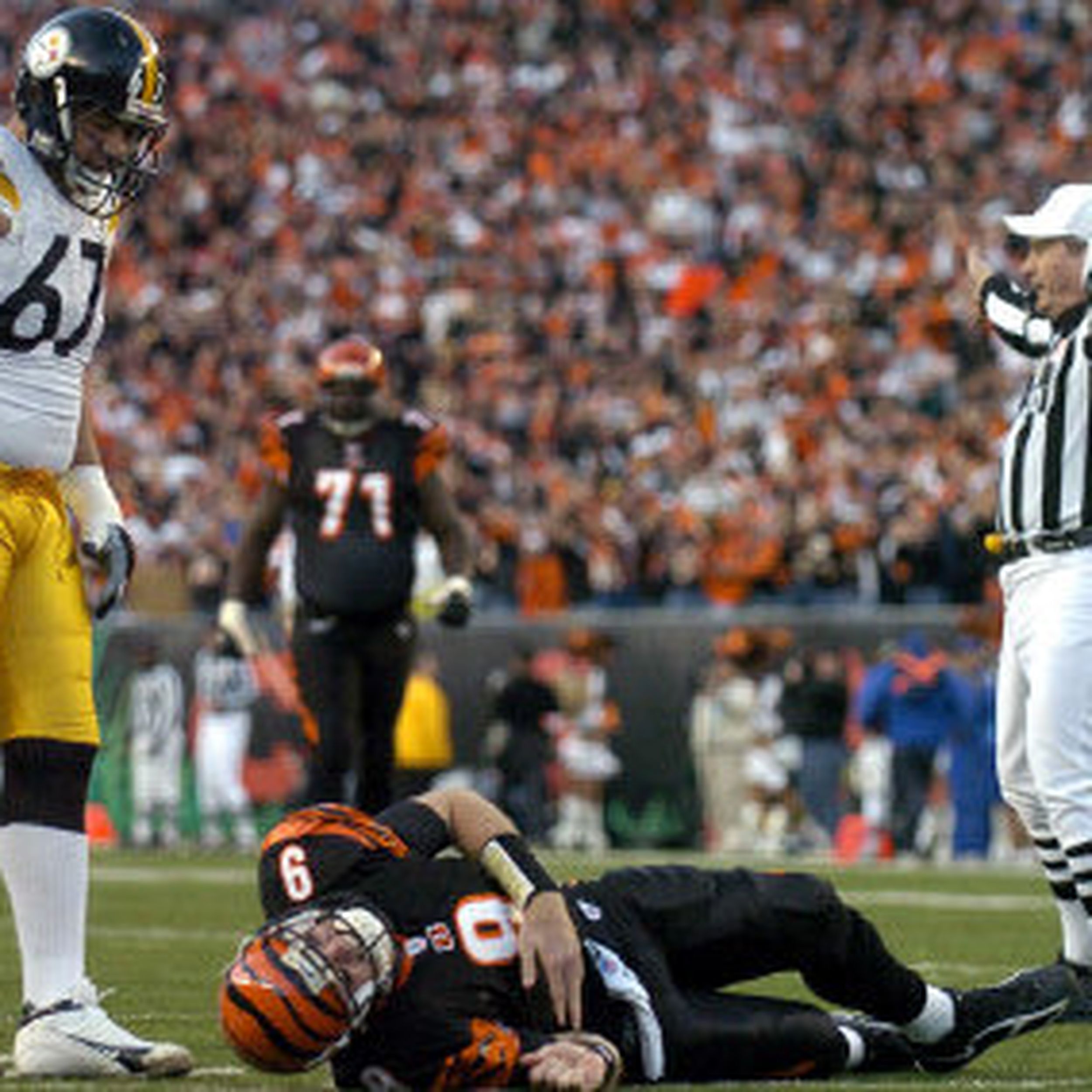 Helmet Stalker on X: Then-Bengals QB Carson Palmer suffered a