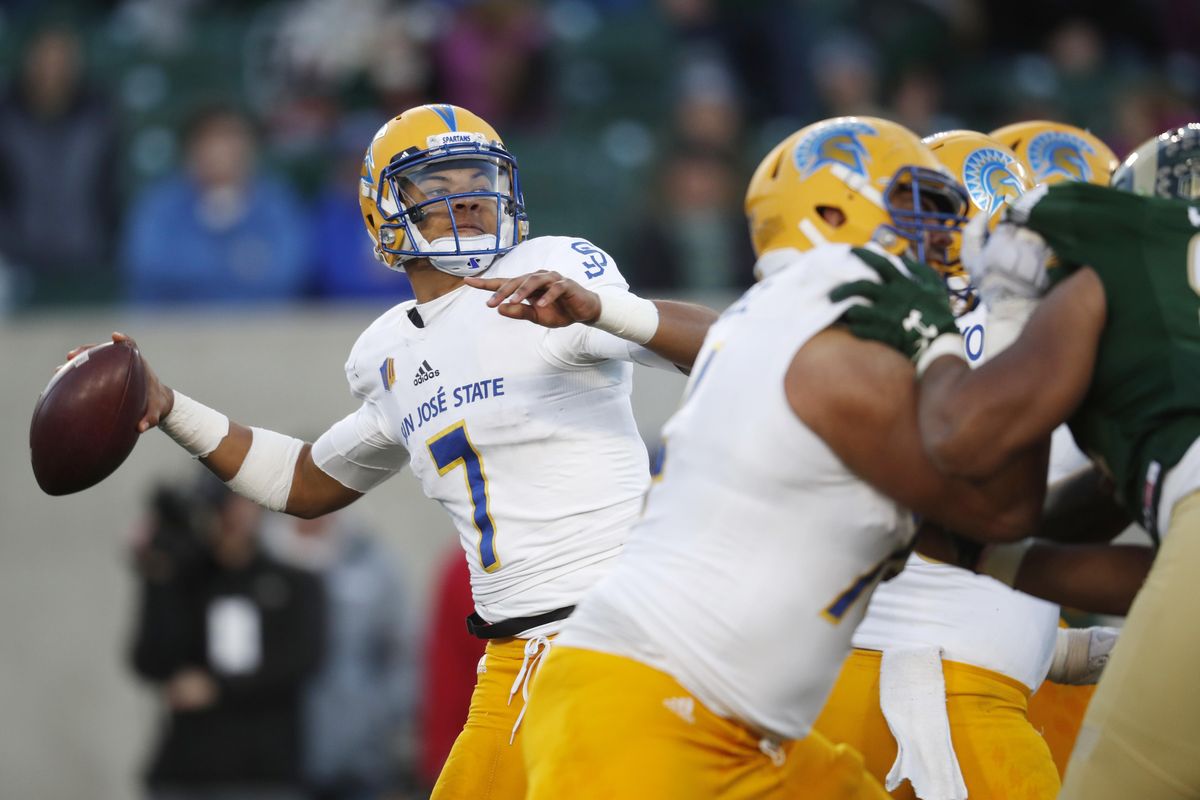 San Jose State quarterback Montel Aaron throws a pass against Colorado State in the second half of an NCAA college football game, Saturday, Nov. 18, 2017, in Fort Collins, Colo. Colorado State won 42-14. (David Zalubowski / AP)