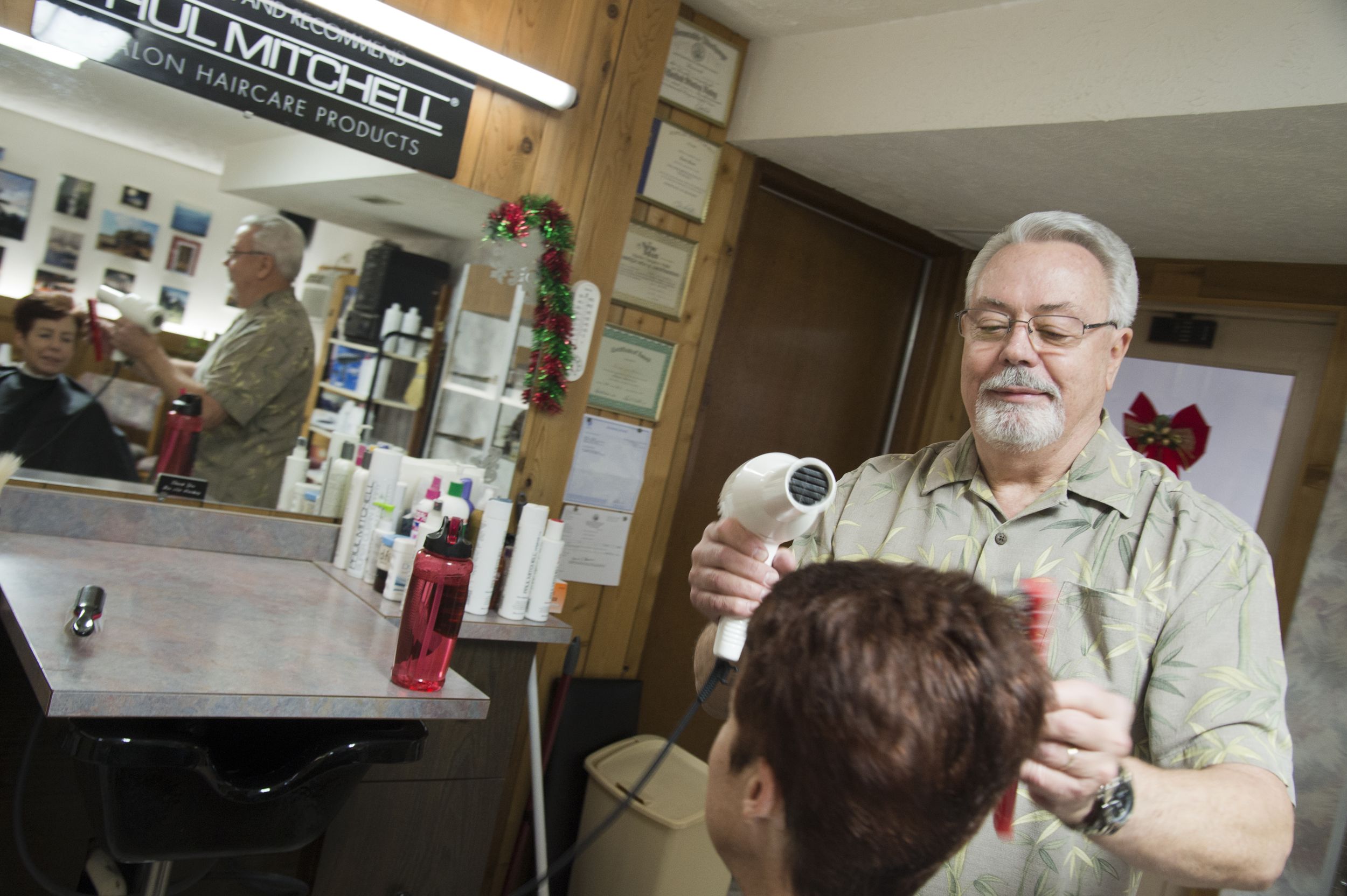 Valley hairdresser closing up shop after 48 years The SpokesmanReview