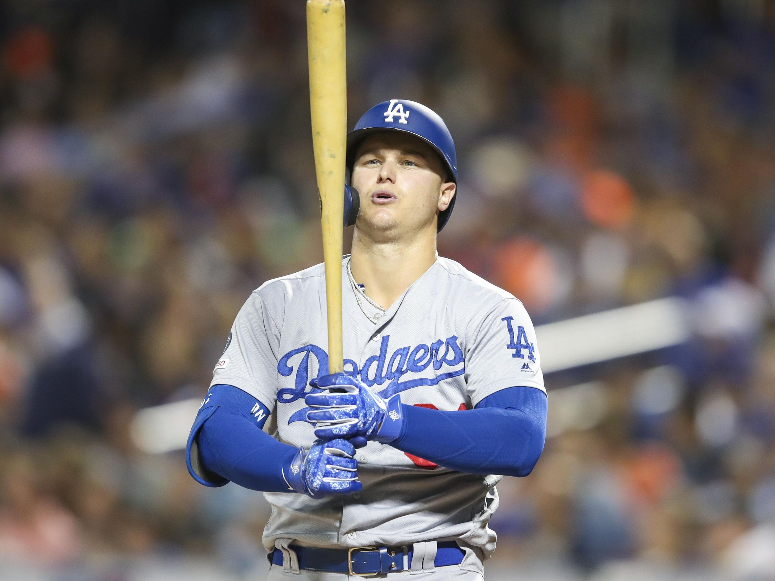 Cubs slugger Joc Pederson hilariously flips his bat on what turns