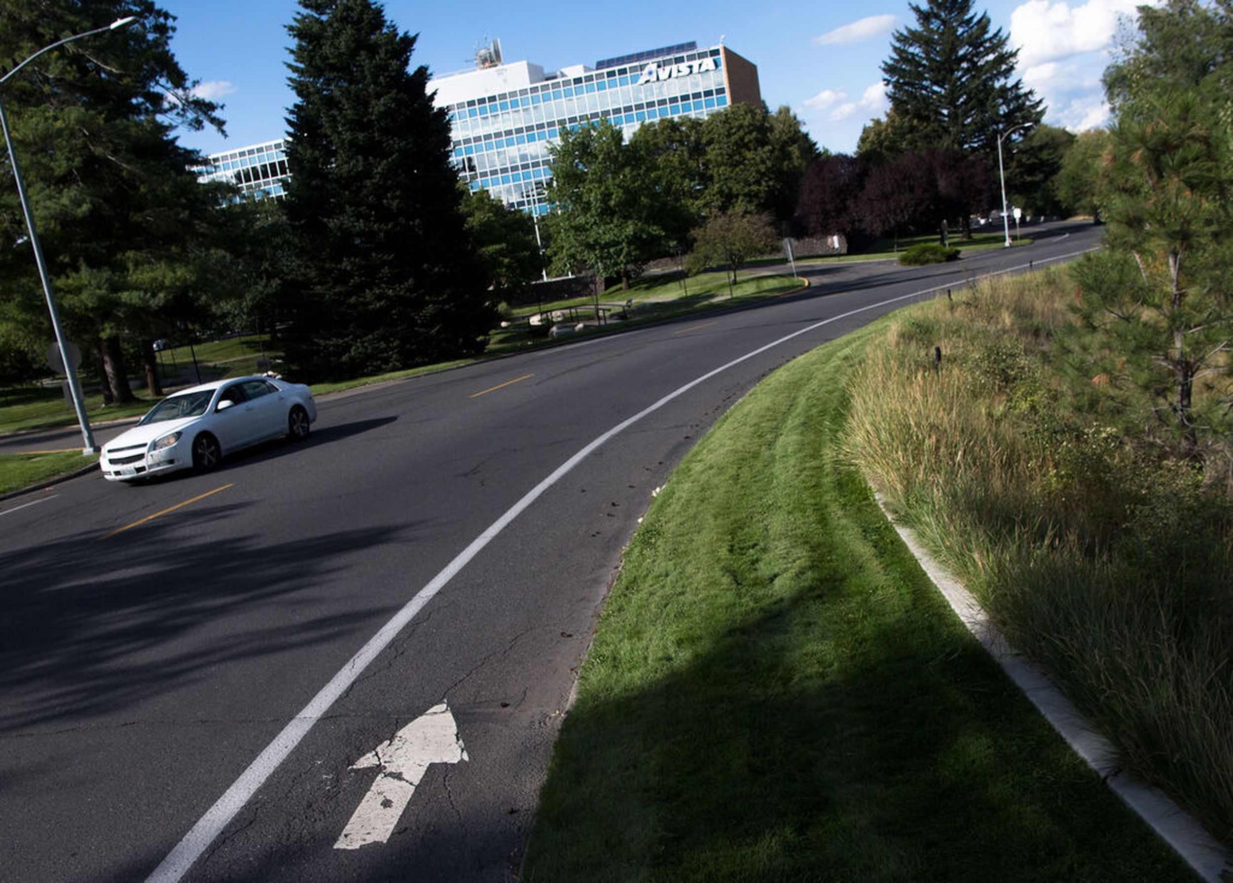 Upriver Drive closes at Mission as Avista begins work on new park The