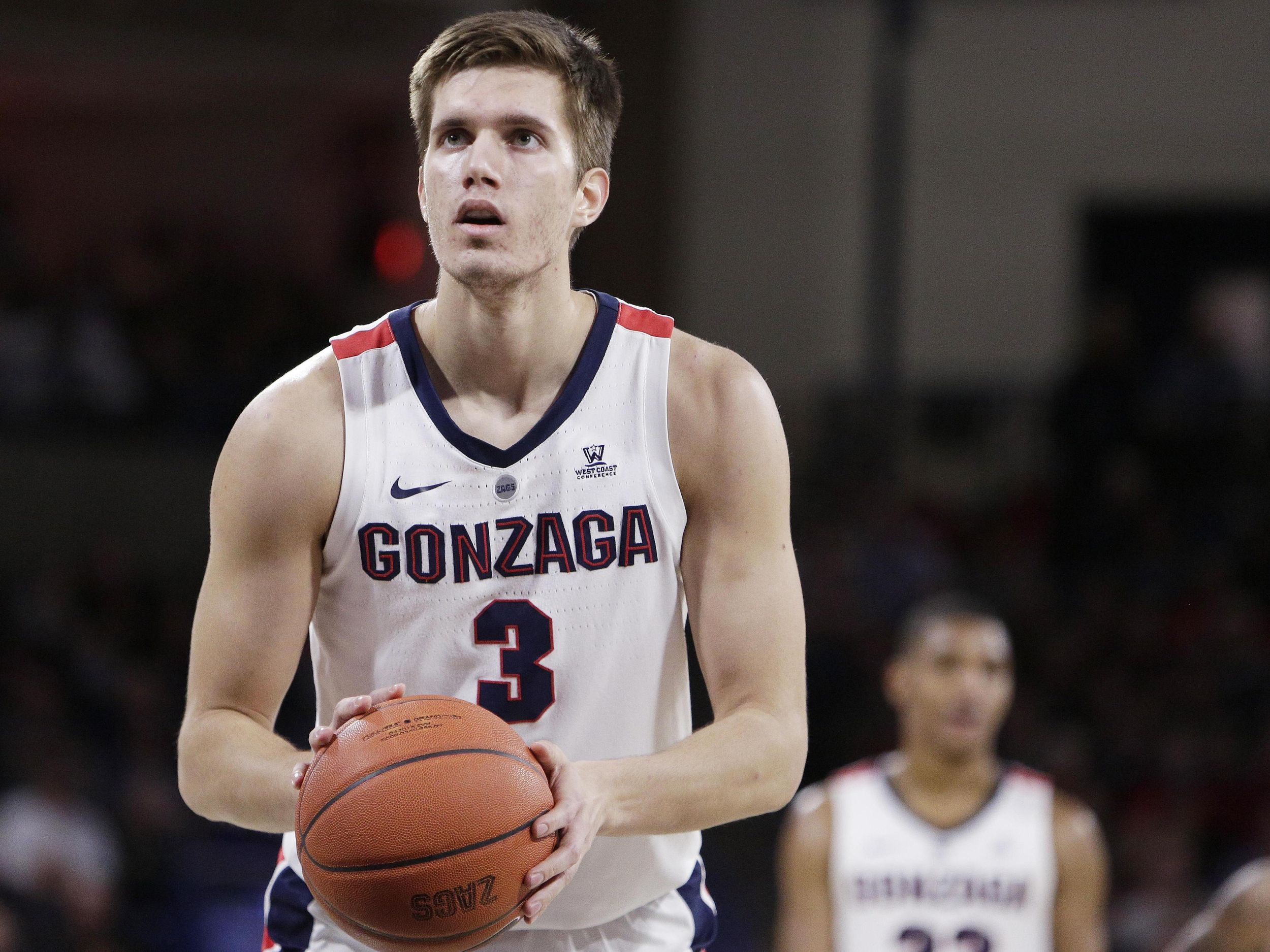 Gonzaga&#39;s Filip Petrusev has seen decrease in playing time, but it hasn&#39;t affected his effort | The Spokesman-Review