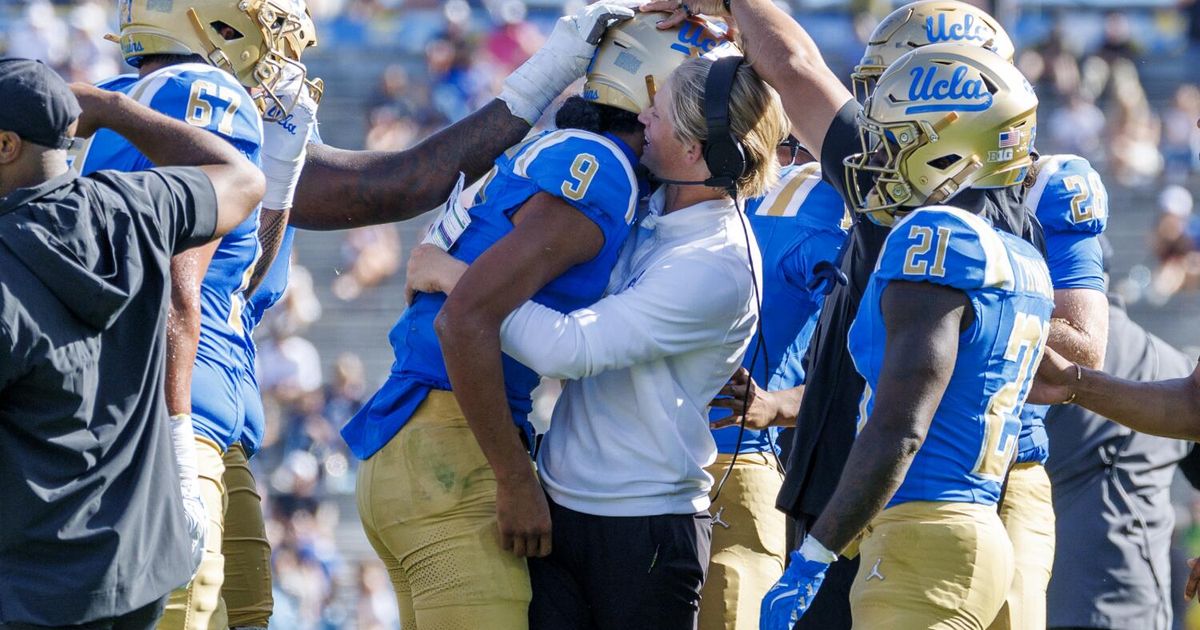 Back from the dead, UCLA and Florida revel in their resuscitation