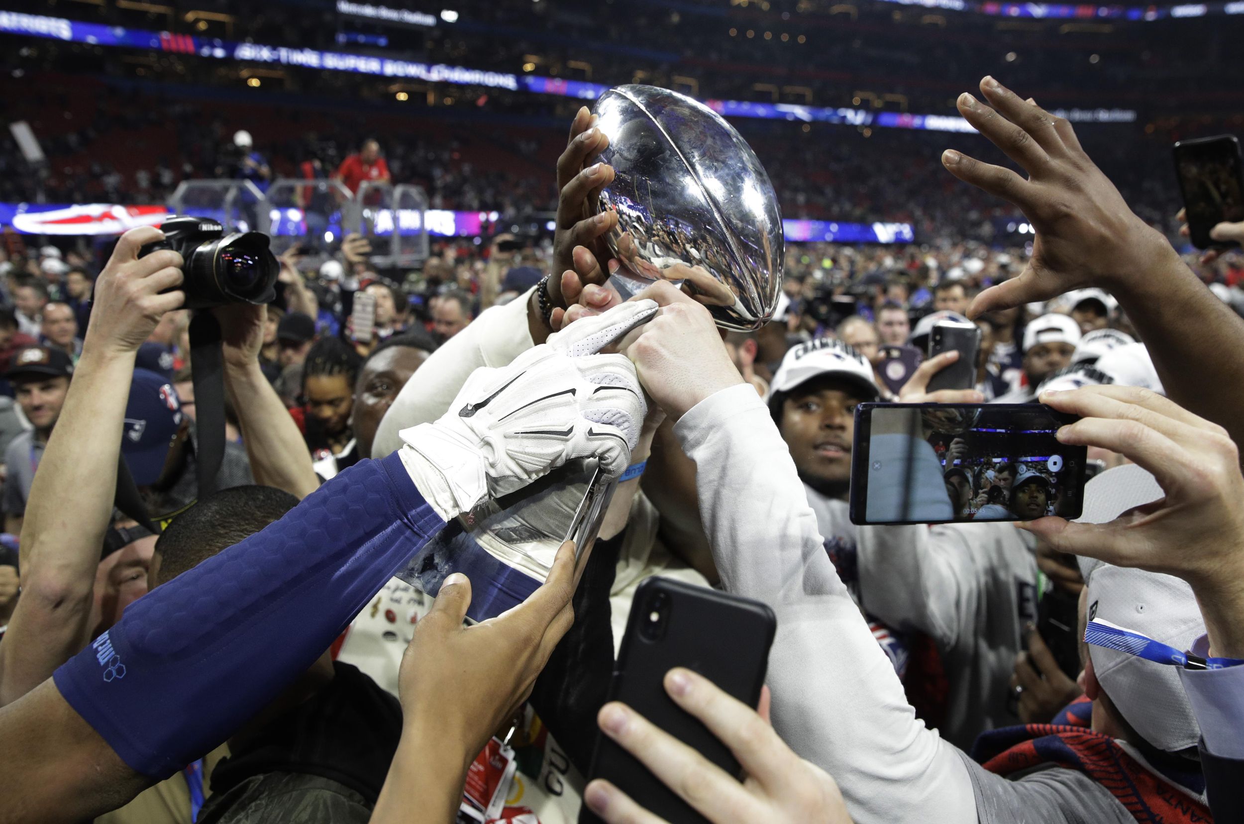 Super Bowl LIII: Patriots win sixth Super Bowl title, tie Steelers