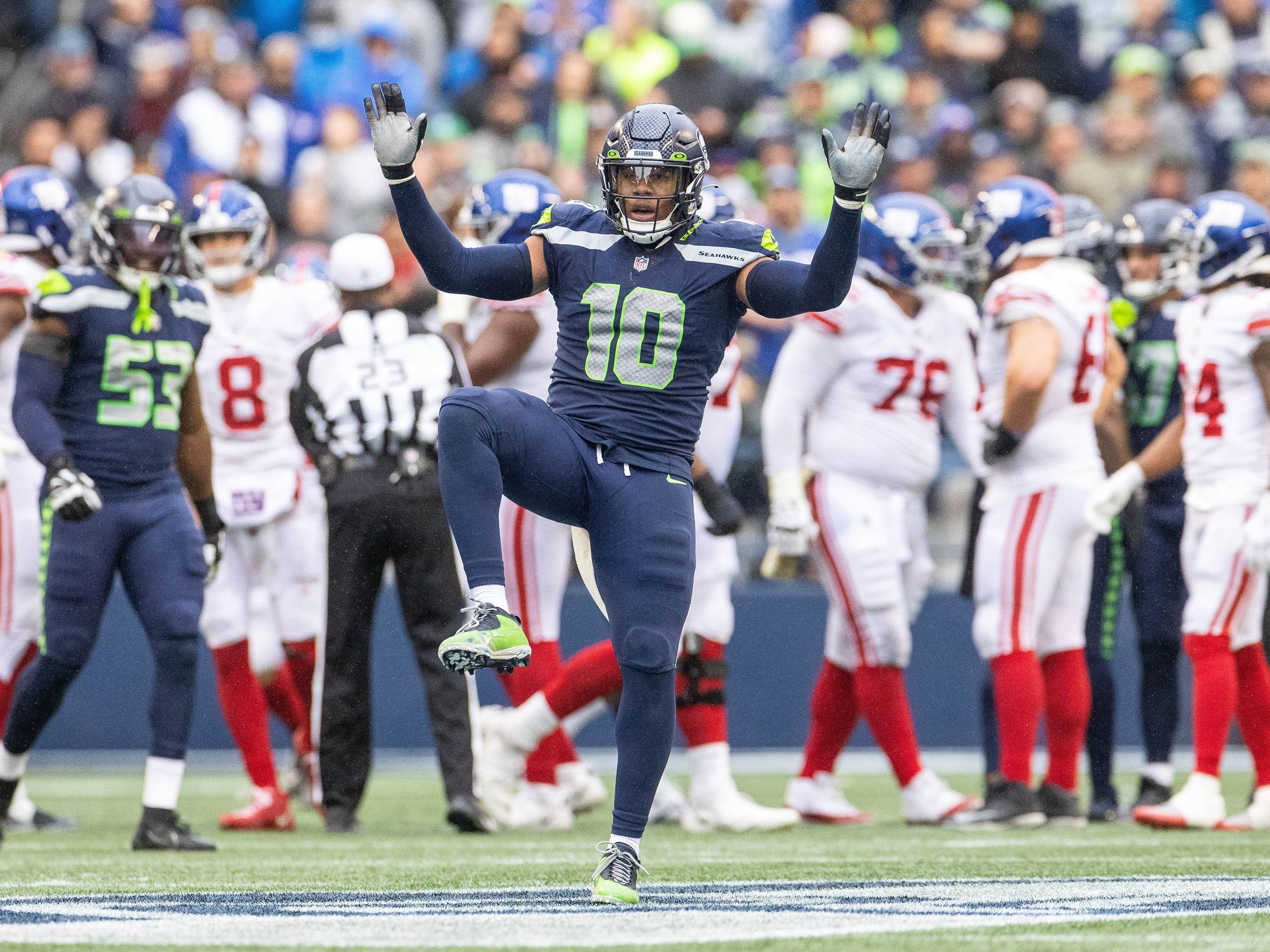 Reporter Bob Condotta grades the Seahawks' Week 8 win over the Giants