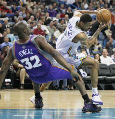 
New Orleans center Tyson Chandler, right, had 12 points and 15 rebounds to help the Hornets defeat Phoenix. Associated Press
 (Associated Press / The Spokesman-Review)