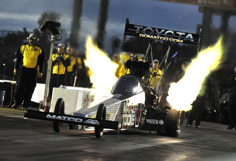 Antron Brown leads all Top Fuel qualifiers after one round at Topeka for the NHRA Mello Yello Drag Racing Series. (Photo credit: NHRA Media Relations) (Robert Nhra)
