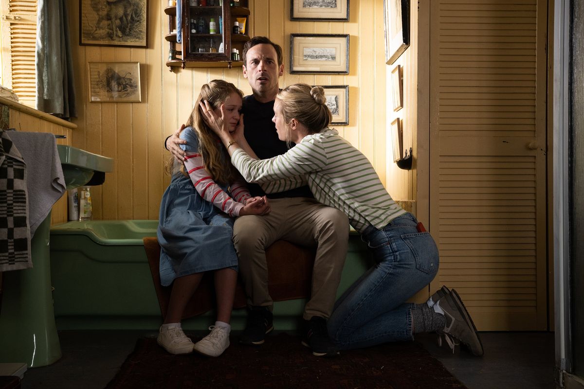 From left, Alix West Lefler, Scoot McNairy and Mackenzie Davis in “Speak No Evil.”  (Susie Allnutt/Universal Pictures and Blumhouse/TNS/TNS)