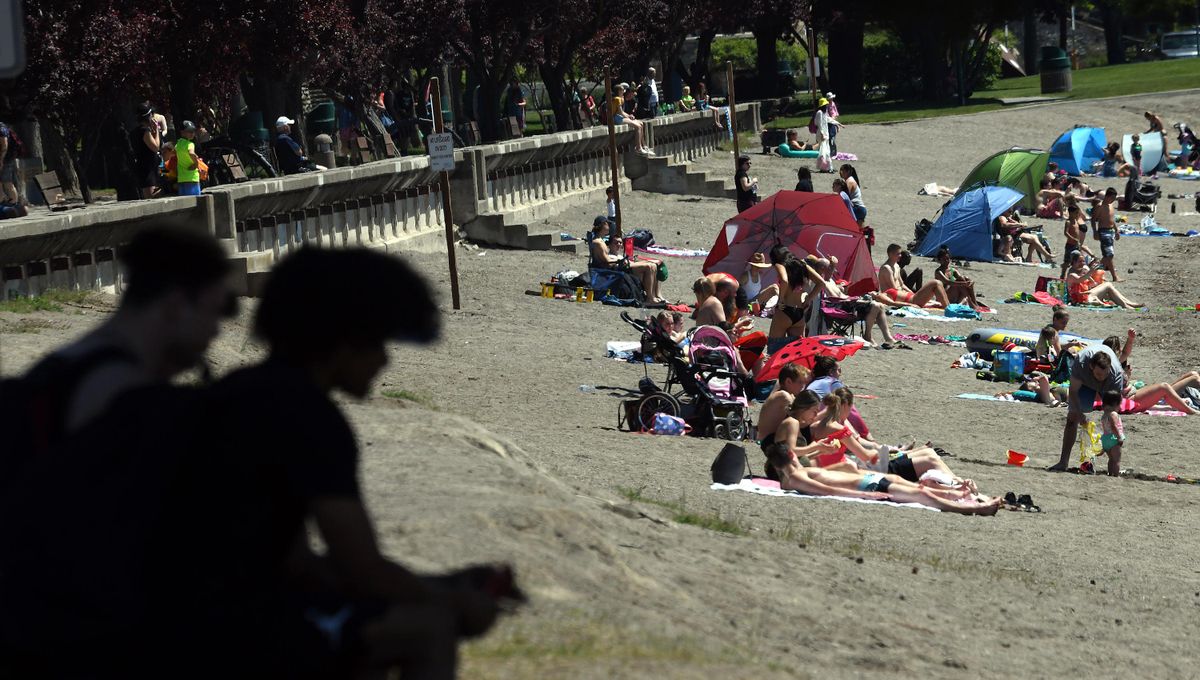 The beautiful weather drew a crowd to City Beach at Lake Coeur d