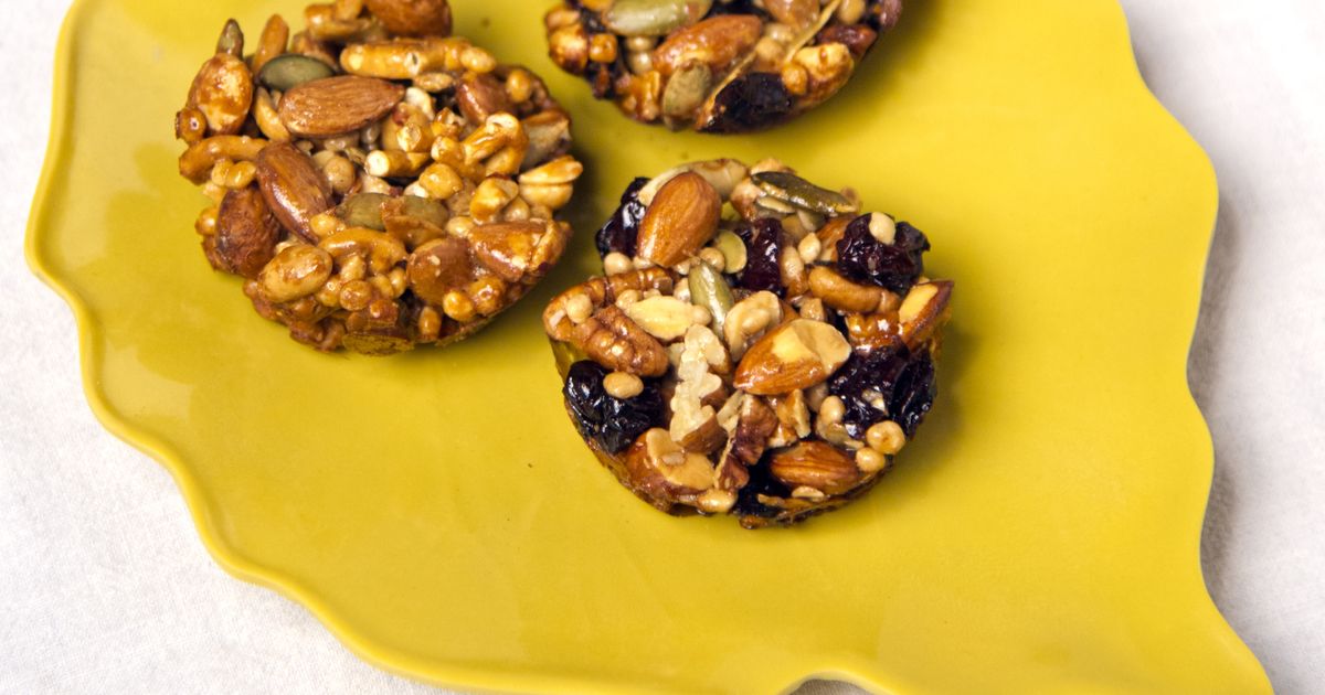 Doityourself nut bars pack protein without excess sugar The