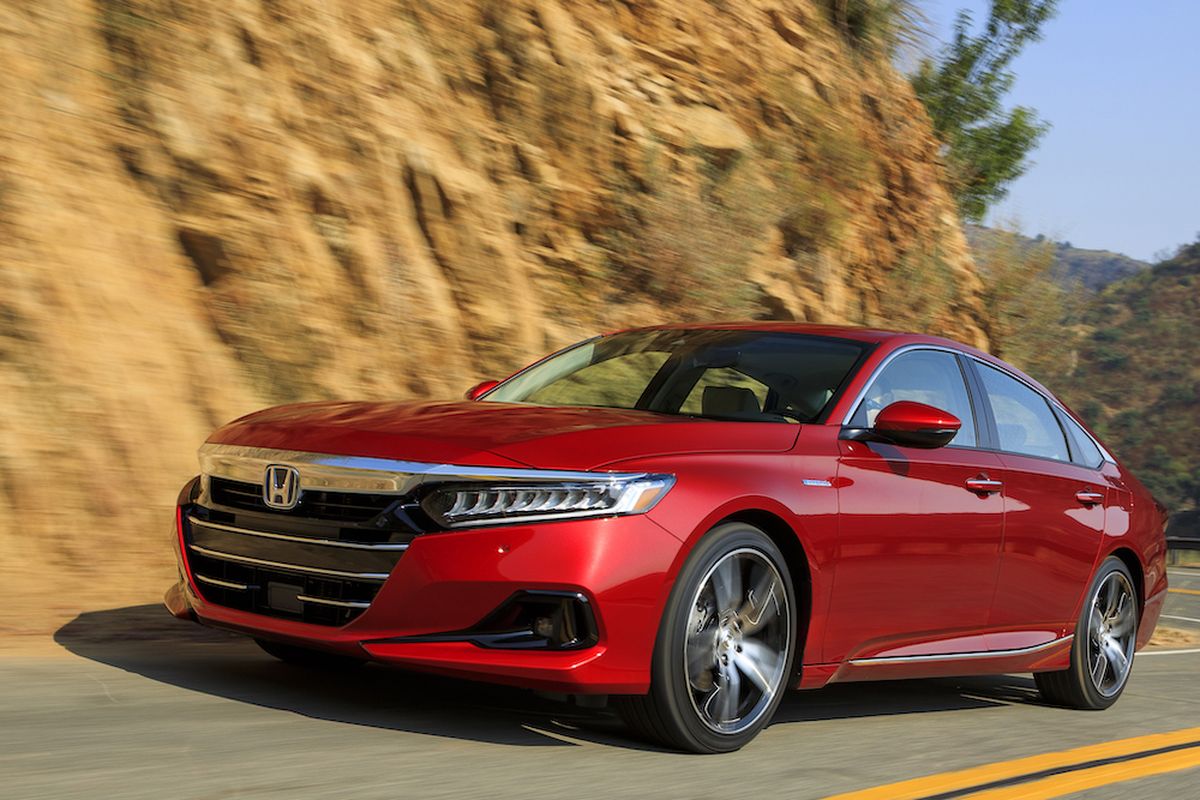 Accord was last made-over in 2018 and gets a mid-cycle refresh this year. There are wider grilles on various trims, brighter LED headlights and updated cabin tech. (Honda)