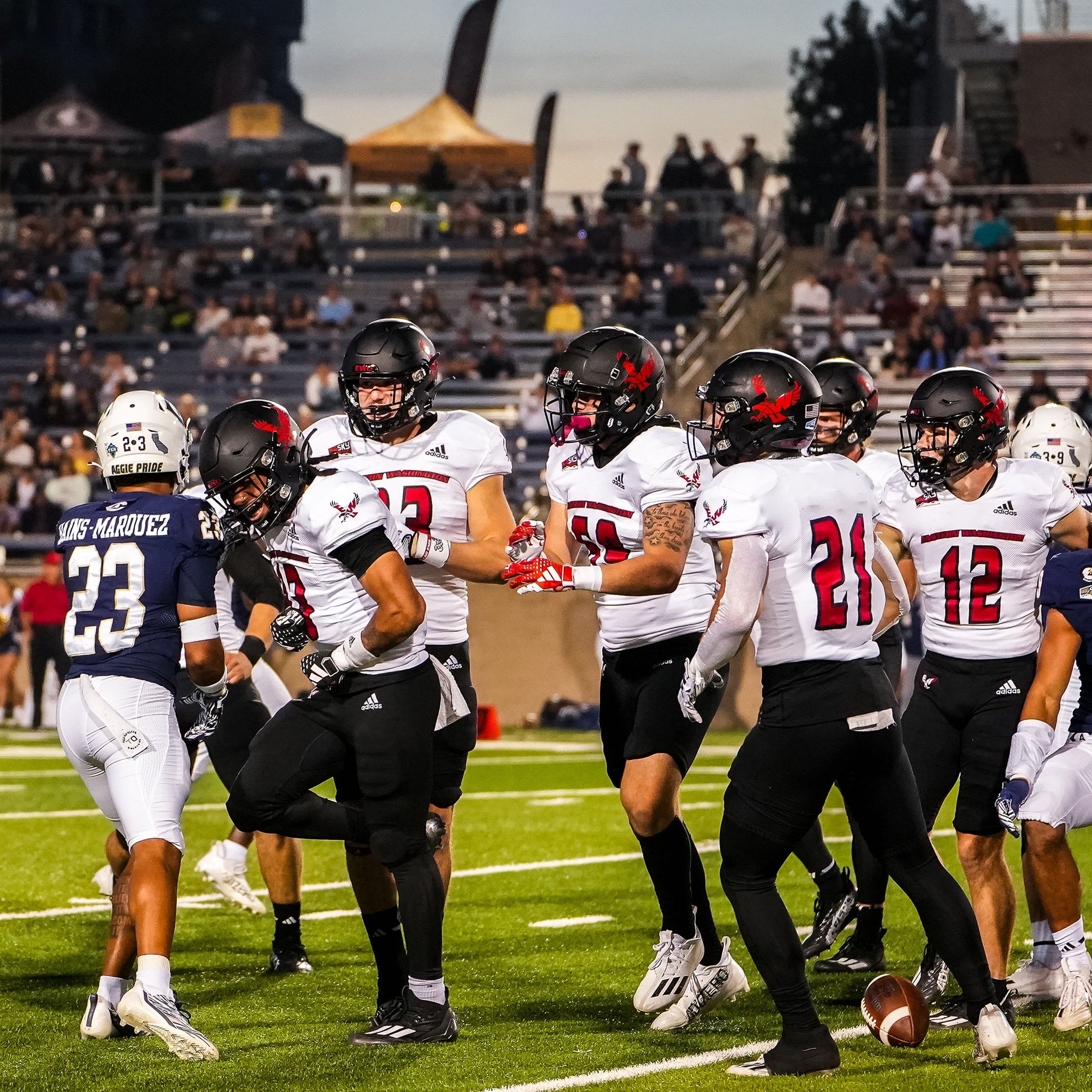 EWU preview: Last year's stumble behind them, Eagles look to ramp up the  offense to get back on track