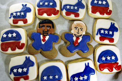 Political cookies resembling presidential candidates Barack Obama, left, and John McCain are seen at Perfecto’s Caffe in Andover, Mass.  (Associated Press / The Spokesman-Review)