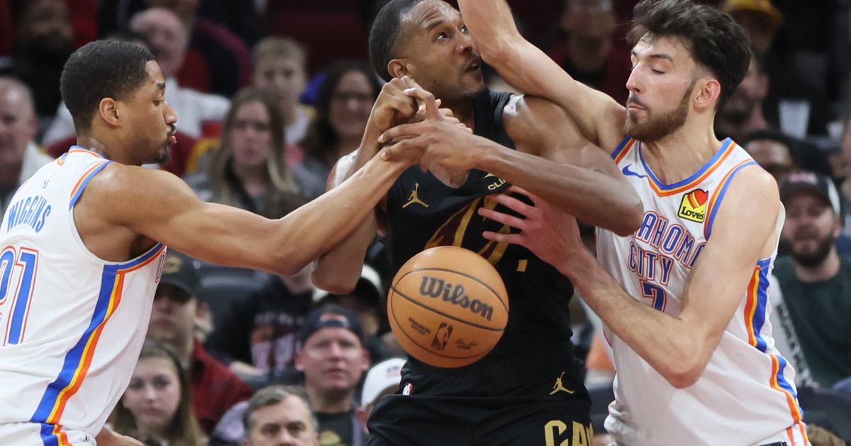 Former Gonzaga standout Chet Holmgren named to NBA's All-Defensive First Team