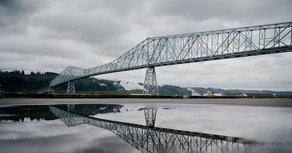 Dozens of major bridges lack shields to block wayward ships