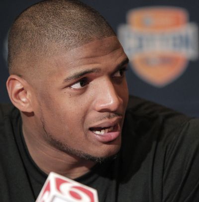 Missouri senior defensive lineman Michael Sam said he came out to his teammates prior to 2013 season. (Associated Press)