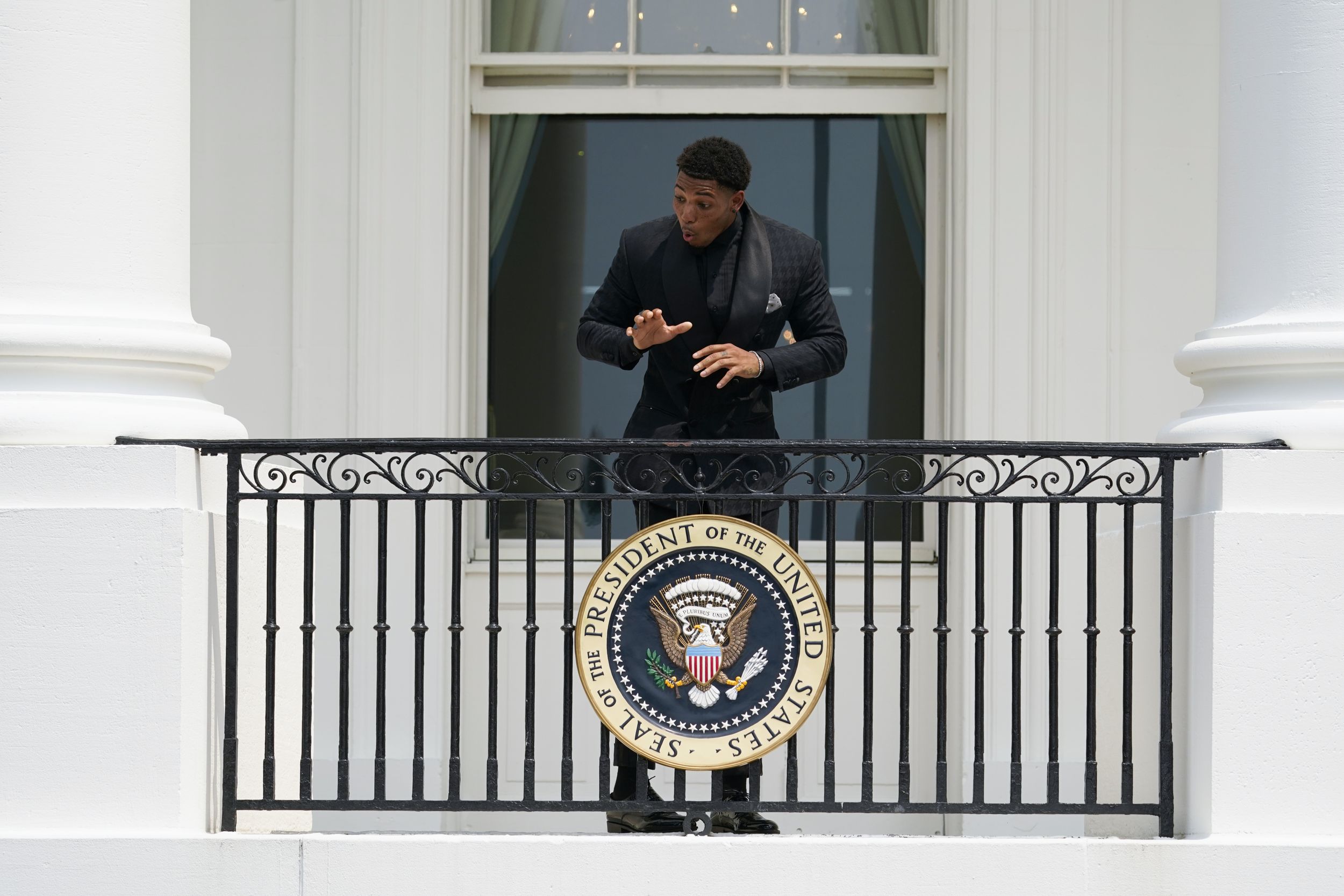 Biden hosts Tom Brady, champion Buccaneers at the White House