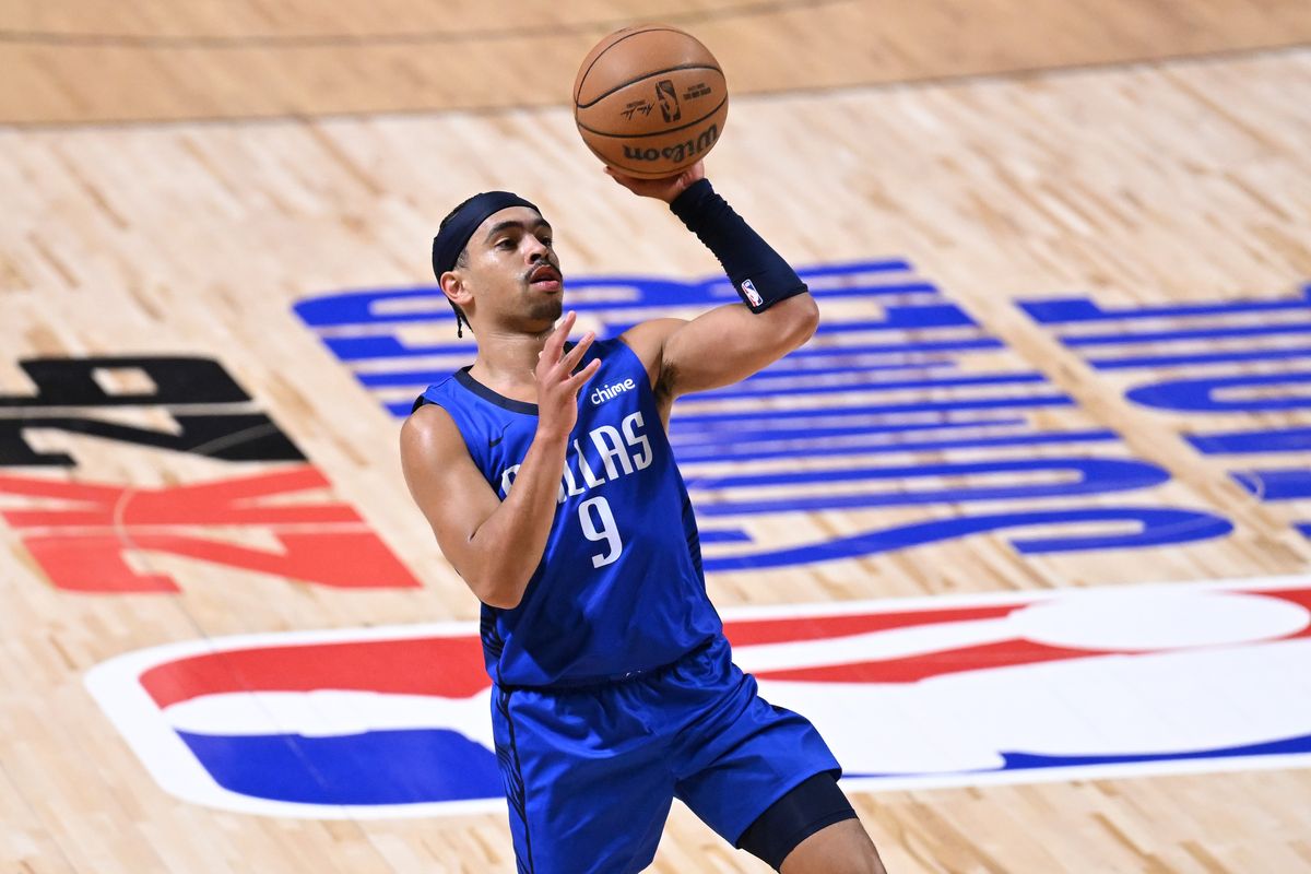 Dallas guard Ryan Nembhard shoots during a 2025 NBA Summer League game against San Antonio on July 12, 2025, at the Thomas & Mack Center in Las Vegas.  (Tyler Tjomsland / The Spokesman-Review)