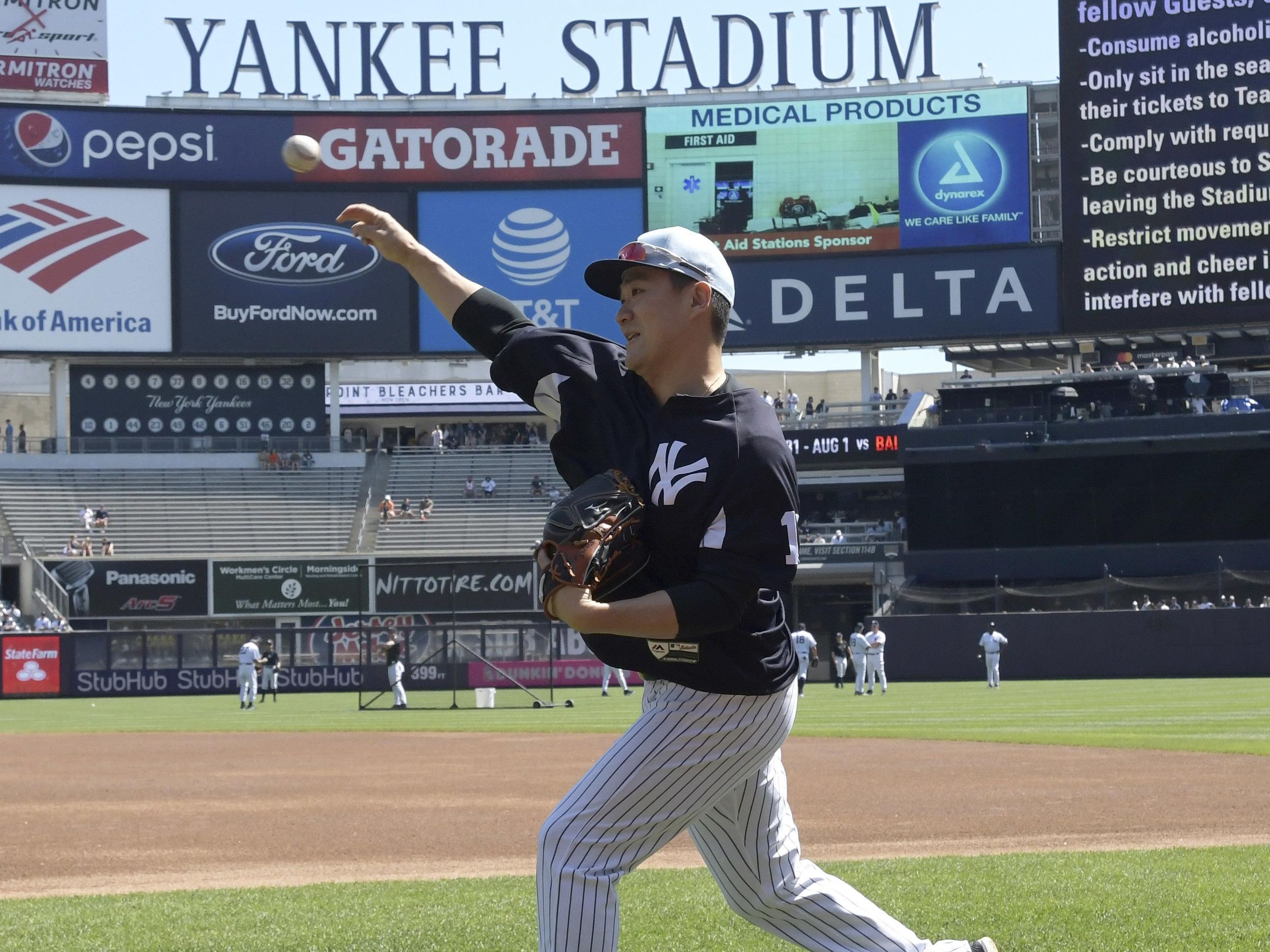 Yankees' Masahiro Tanaka prepares for start with simulated game