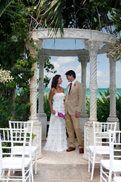  Sandals/Martha Stewart Weddings