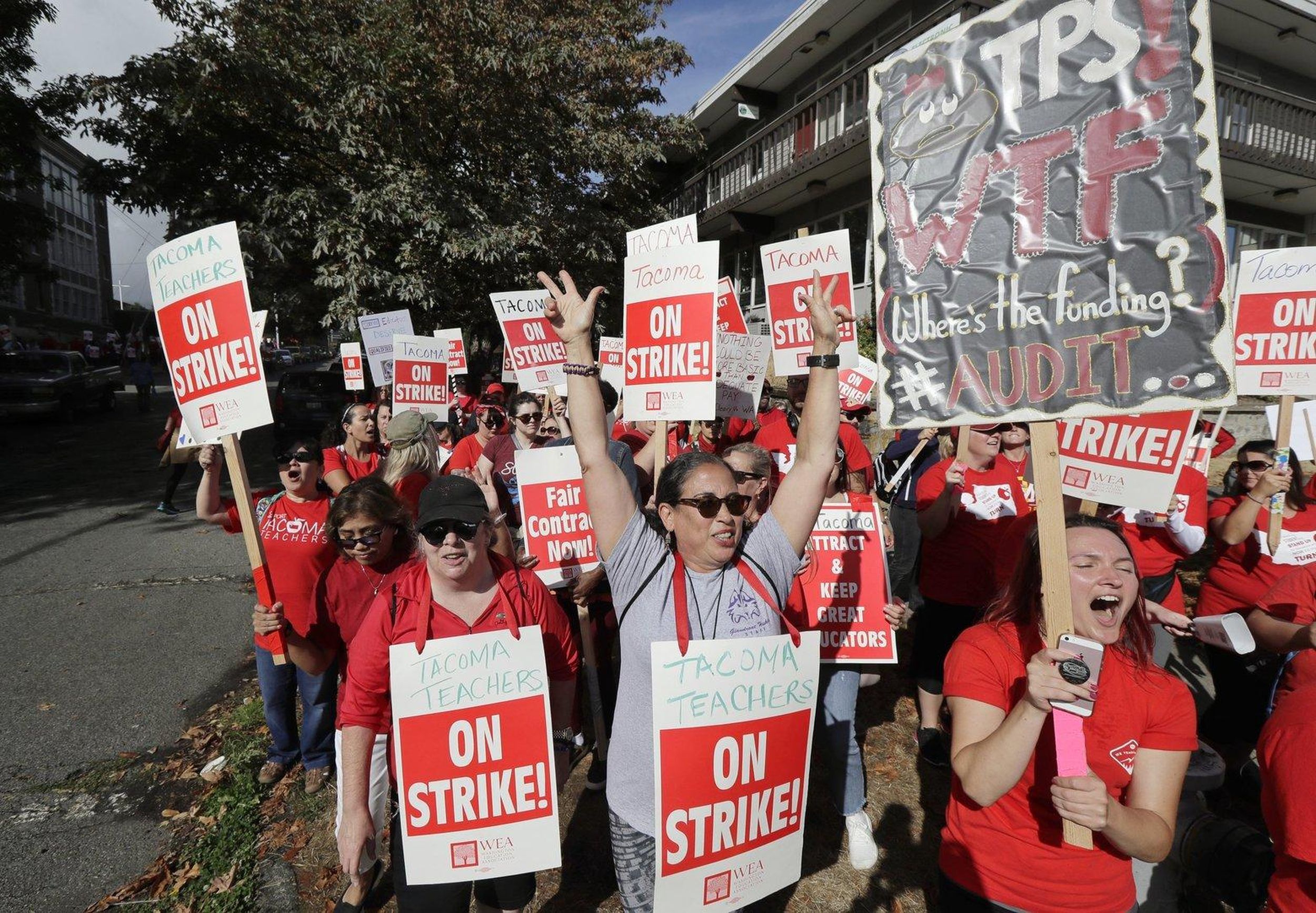 teachers’ strike Sides ‘far apart’ in state’s 4thbiggest