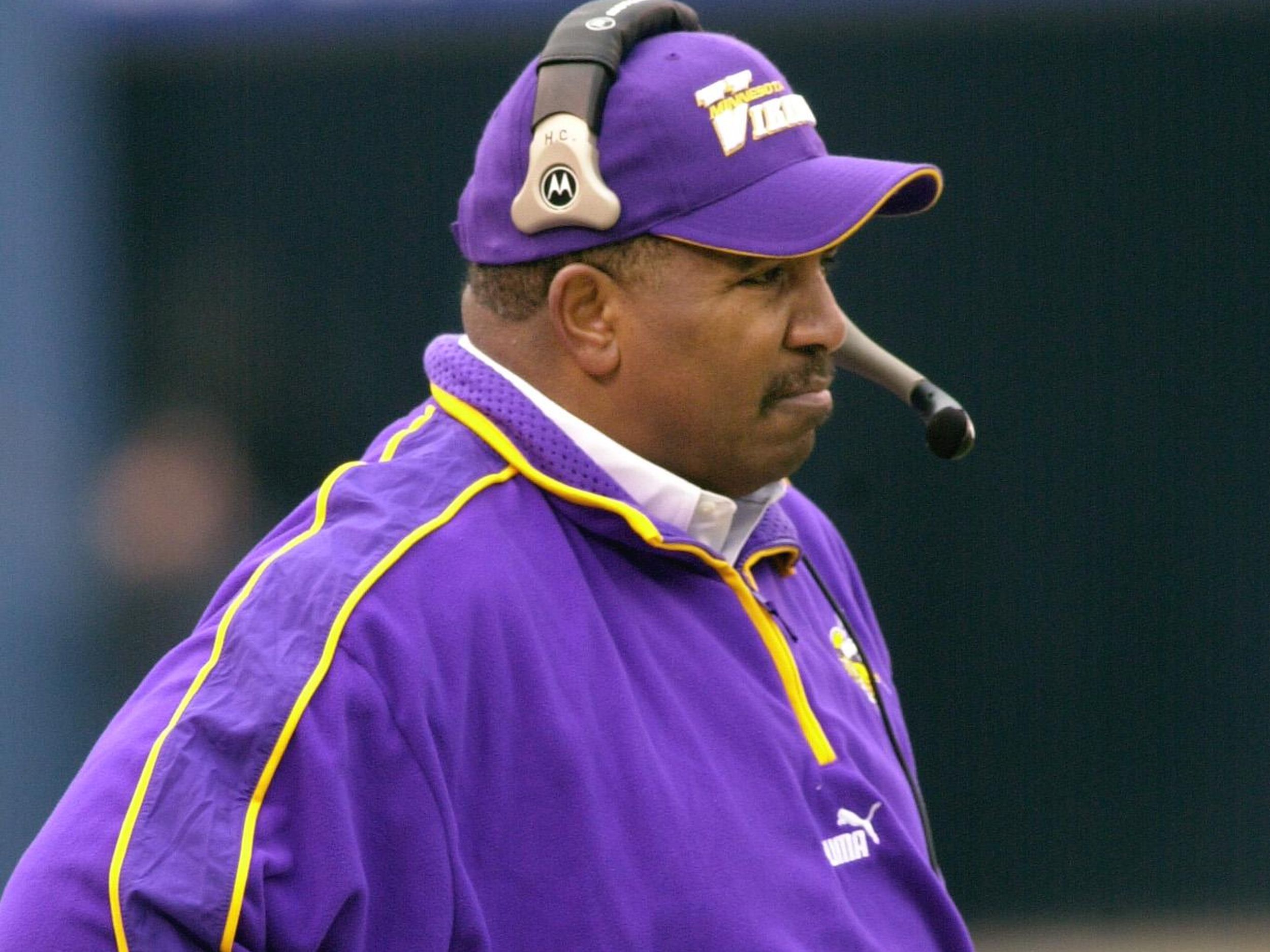 Former NFL coach Dennis Green dies at 67