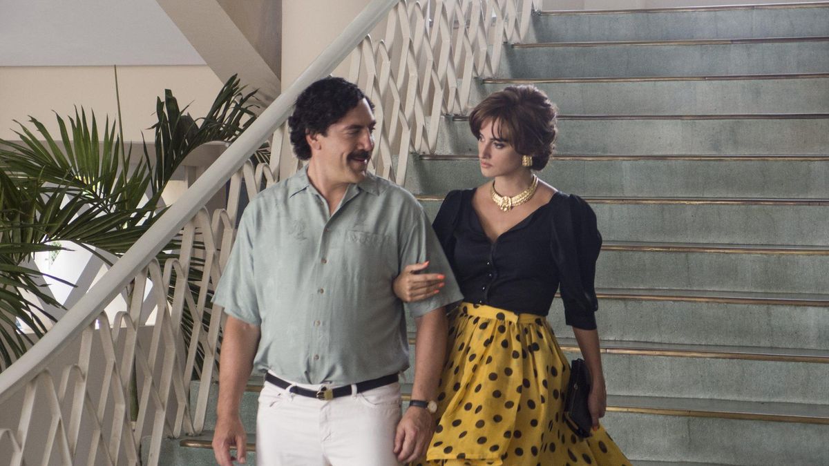 Javier Bardem is the drug lord Pablo Escobar and Penélope Cruz is journalist Virginia Vallejo in “Loving Pablo.” (Universal Pictures)