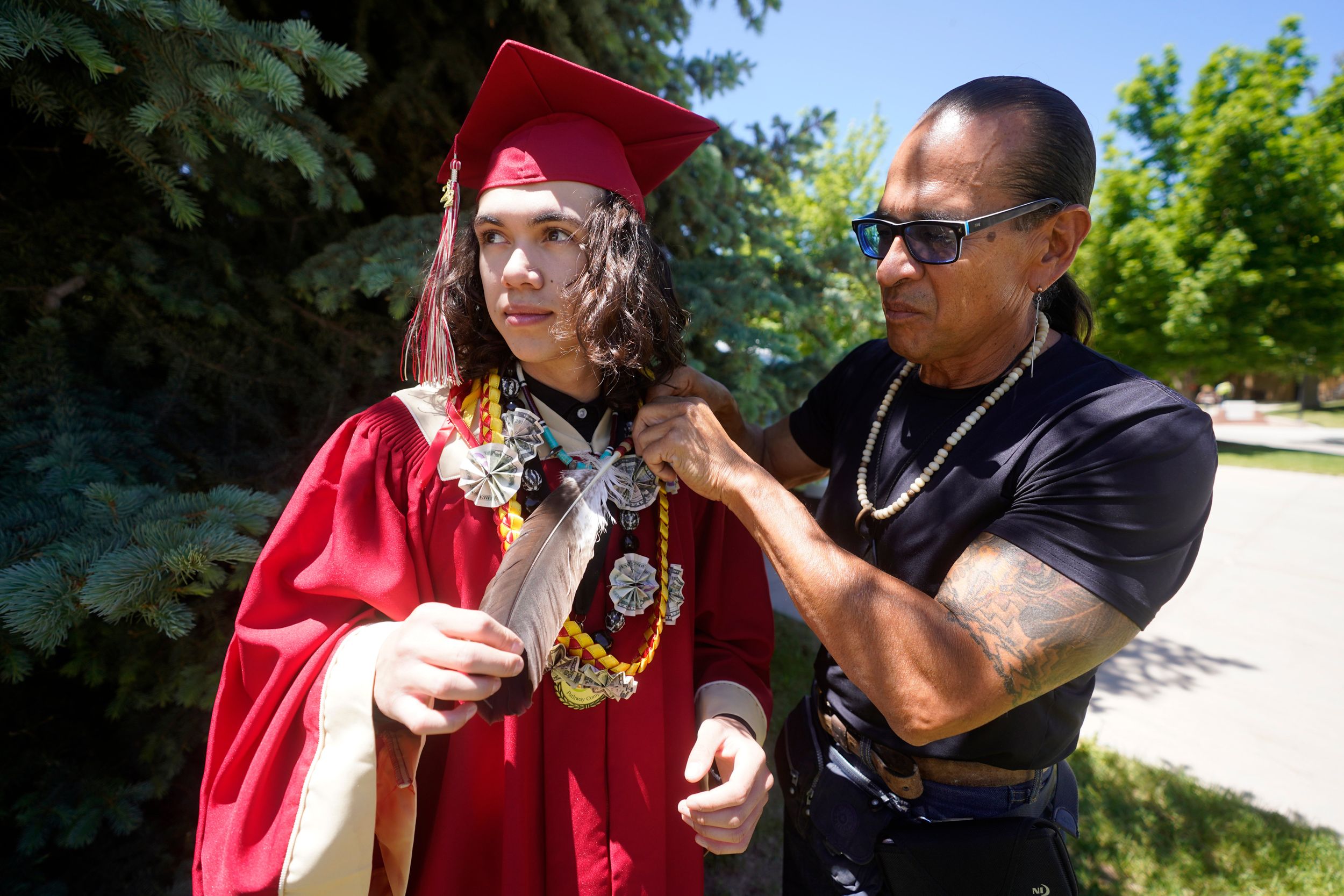 Navajo student told she couldn't wear beaded graduation cap