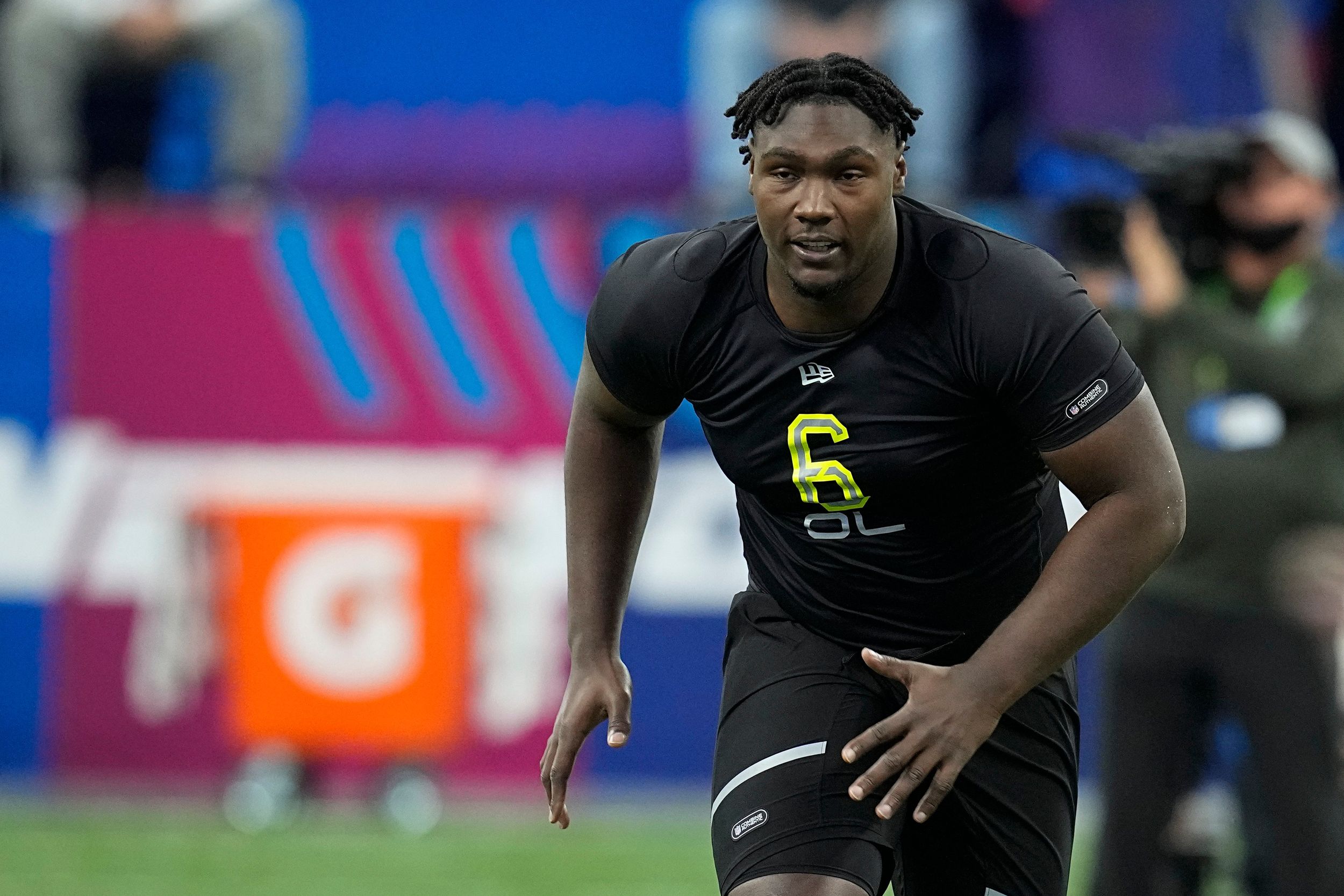 Seahawks mock draft: Bob Condotta predicts each of Seattle’s picks ...