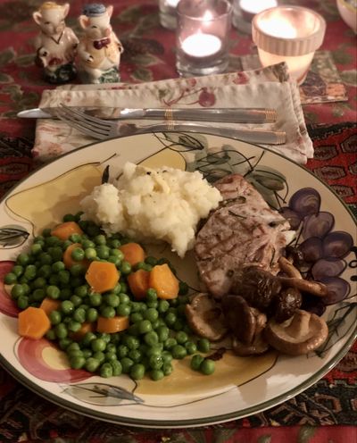 Pork tenderloin takes centerstage in this comfort food combo. We're sharing the easy recipe. (Leslie Kelly)