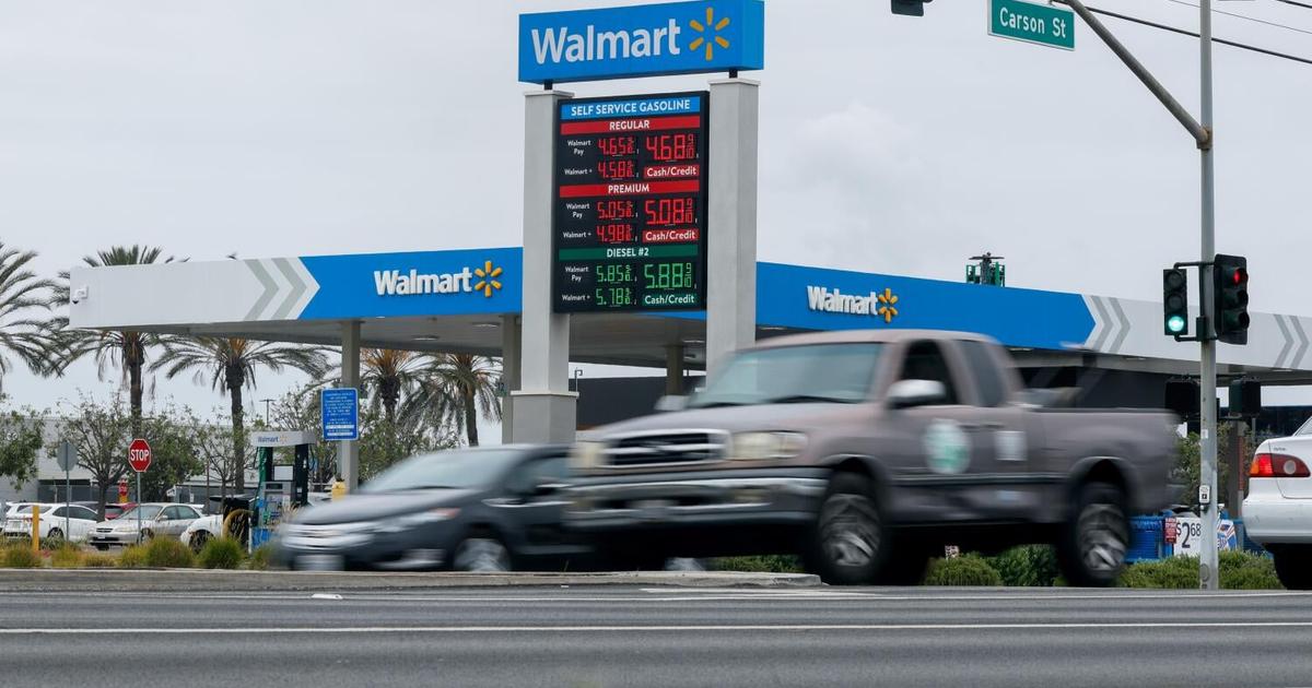 Americans drive into July 4 holiday with gas prices still stinging