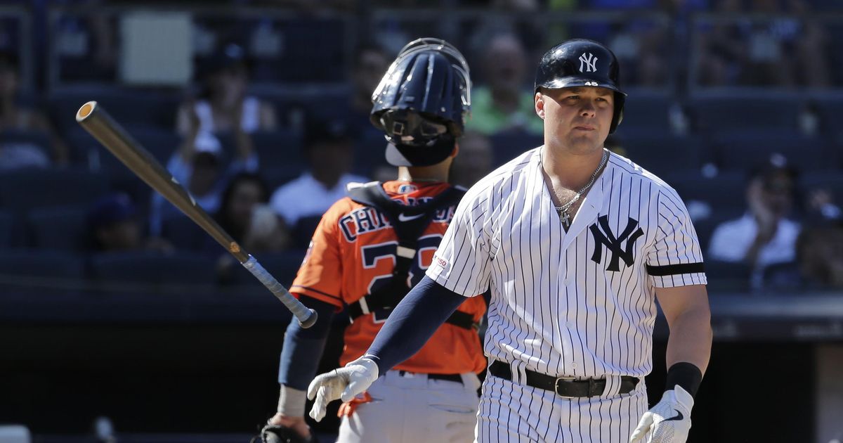 Yankees 1B Luke Voit goes on injured list with strained abdomen