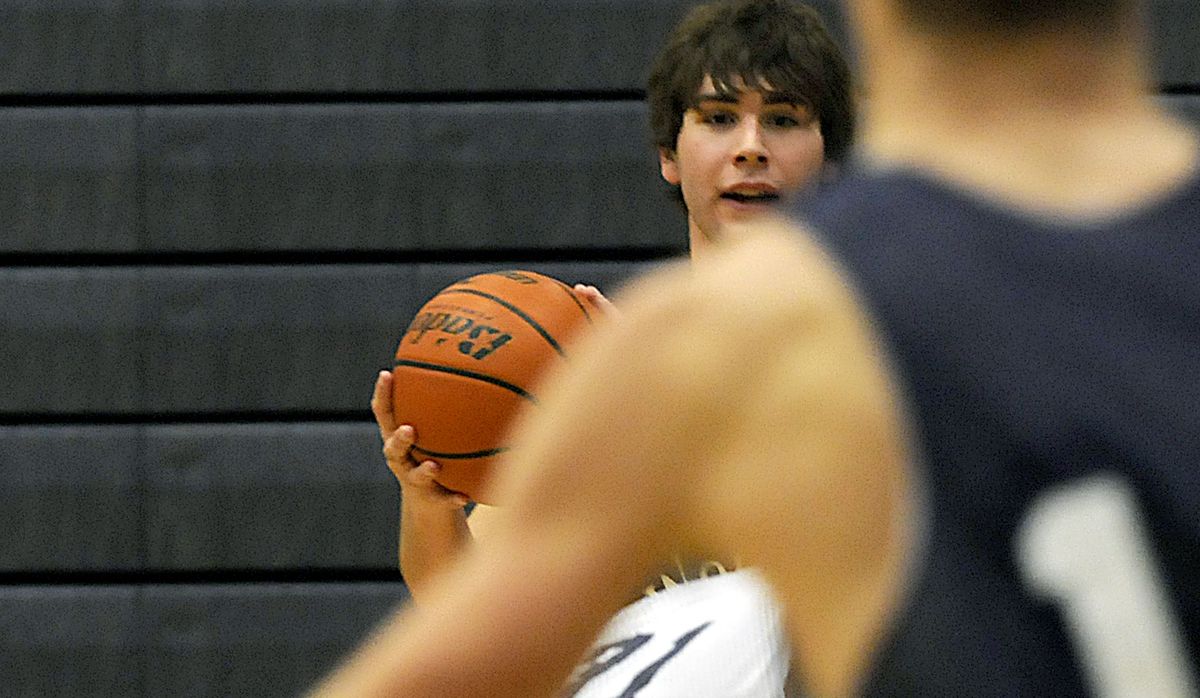 Lake City High School basketball player Wes Beusan practices  Wednesday.  (KATHY PLONKA photos / The Spokesman-Review)