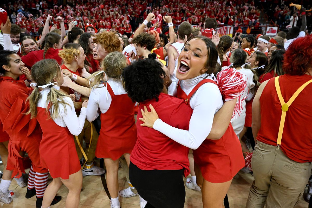 Rubber Chicken Ferris boys and girls vs. Lewis and Clark (Jan. 10