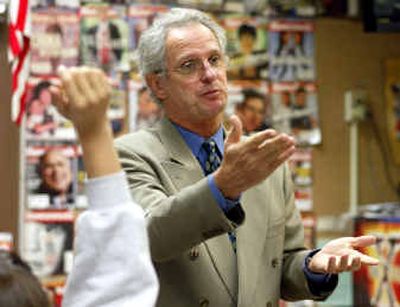 Students discuss the war in Iraq in Jim Utt's contemporary issues class at El Toro High School in Lake Forest, California.
(Knight Ridder / The Spokesman-Review)