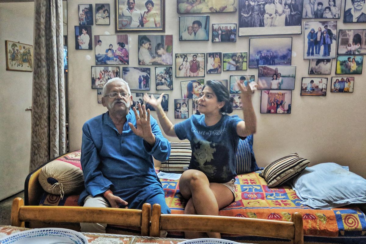 Chandra Bhal Singh, left, supports Prime Minister Narendra Modi, unlike his his granddaughter, Shubhangi. MUST CREDIT: Washington Post photo by Niha Masih (Niha Masih / The Washington Post)