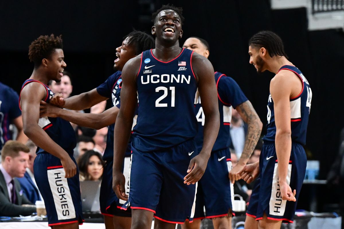 NCAA Elite Eight: Gonzaga Men Vs. UConn (March 25, 2023) - March 25 ...