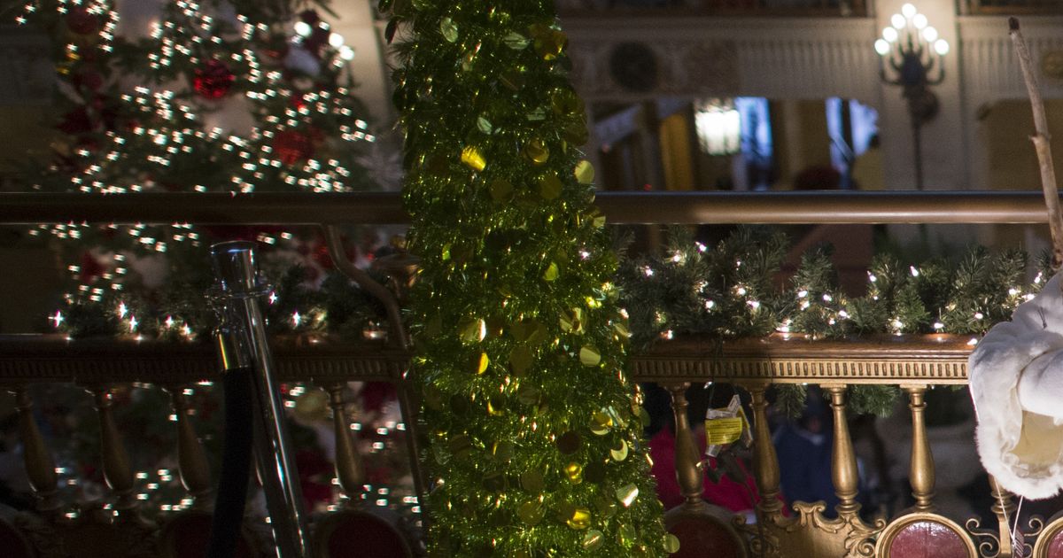 2022 Christmas Celebration Tree Lighting Barbours Grove Park November 27 Elegance On Display: Downtown Trees Decked Out For Christmas Fundraiser |  The Spokesman-Review