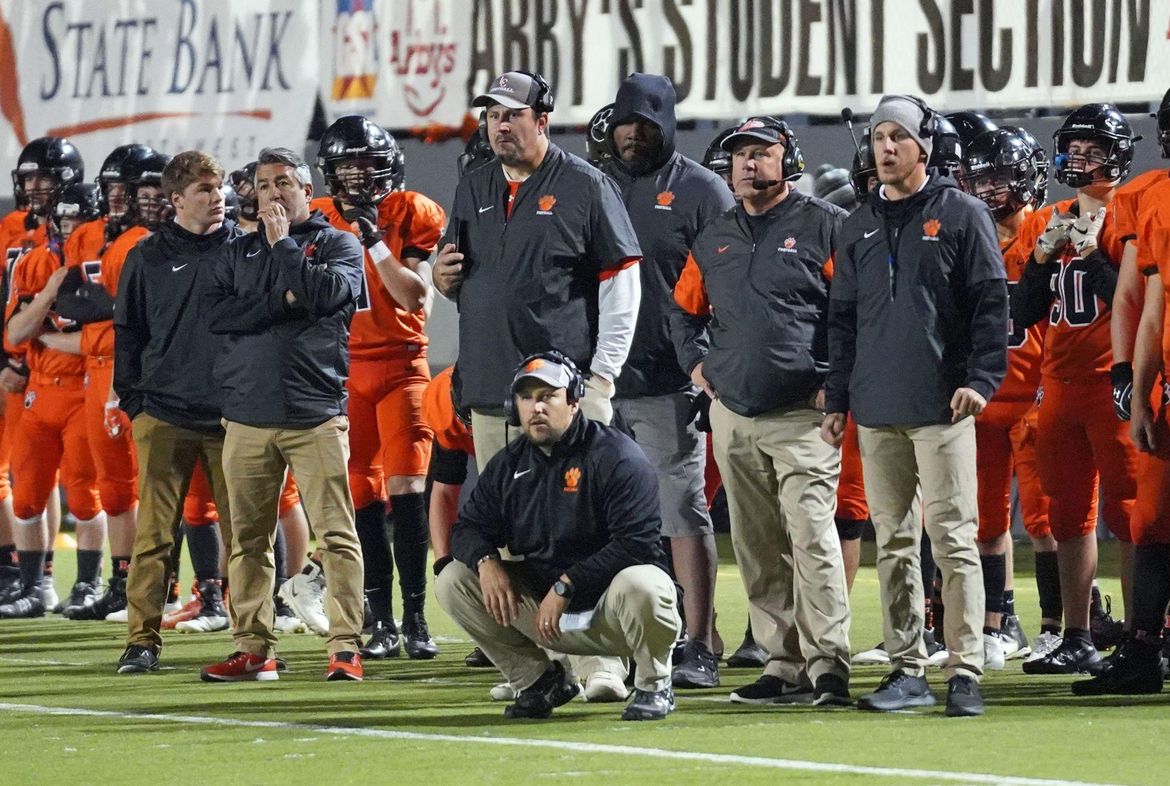 Prep Football Joe Ireland Promoted To Head Coach At Lewis And Clark 