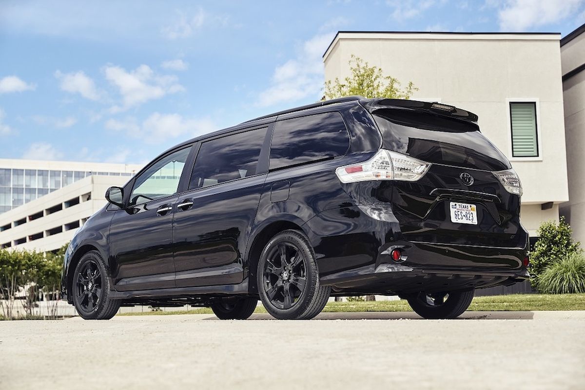 Toyota sienna 2020 sales se