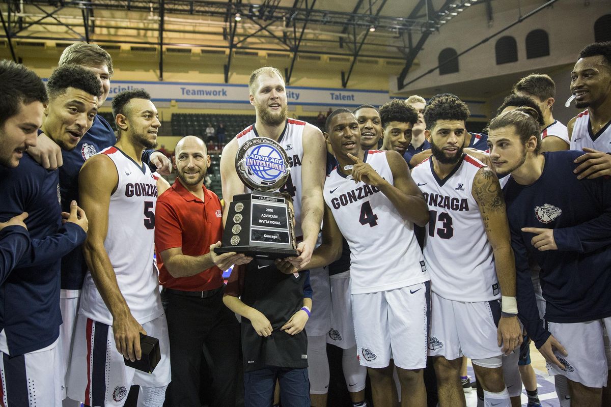 Gonzaga players hold the Advocare Invitational Championship Invitational Trophy after defeating Iowa State in an NCAA college basketball game in Lake Buena Vista, Fla., Sunday, Nov. 27, 2016. (Willie J. Allen Jr. / AP)