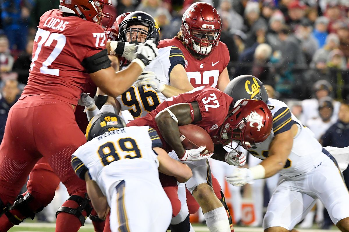 Washington State Cougars running back James Williams (32) runs the ball against Cal during the first half of a college football game on Saturday, November 3, 2018, at Martin Stadium in Pullman, Wash. (Tyler Tjomsland / The Spokesman-Review)