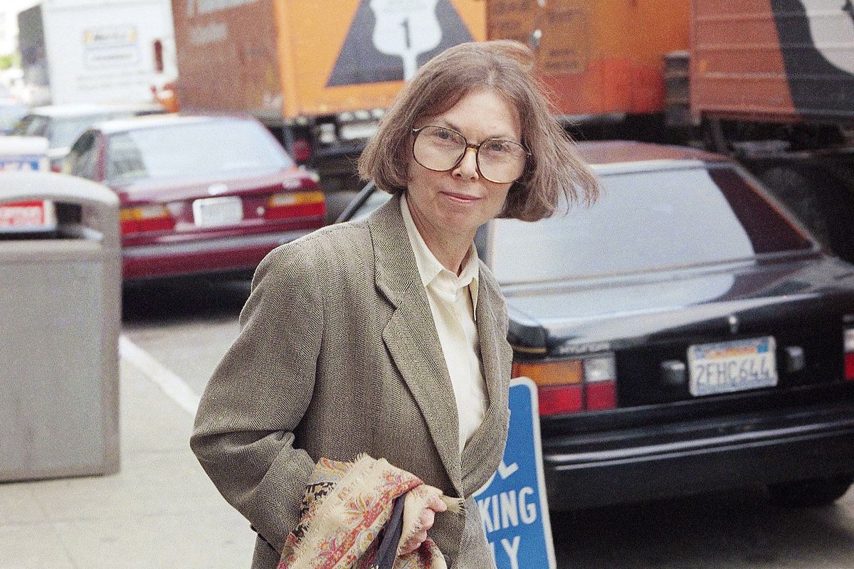 FILE - The New Yorker writer Janet Malcolm leaves the Federal Courthouse in San Francisco on June 3, 1993 in the suit trial brought by psychoanalyst Jeffrey Masson, who claims he was misquoted and libeled in a 1983 magazine article. Malcolm, the inquisitive and boldly subjective author and reporter known for her challenging critiques of everything from murder cases and art to journalism itself, has died. She was 86. Malcolm